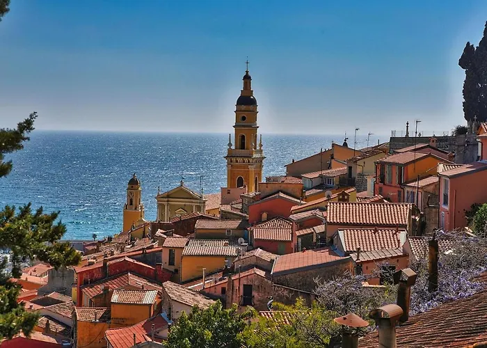 Claridge's Отель 2*