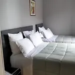 Готель Claridge's 2*