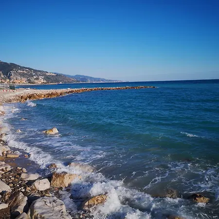 Claridge's Szálloda 2*