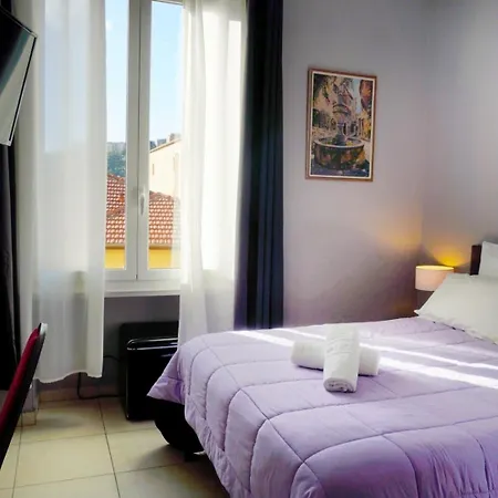 克拉里奇的酒店 芒通